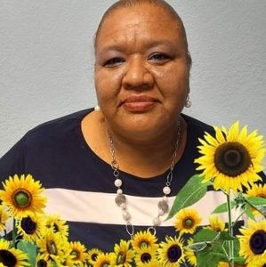 Meet your Posher, Yolanda